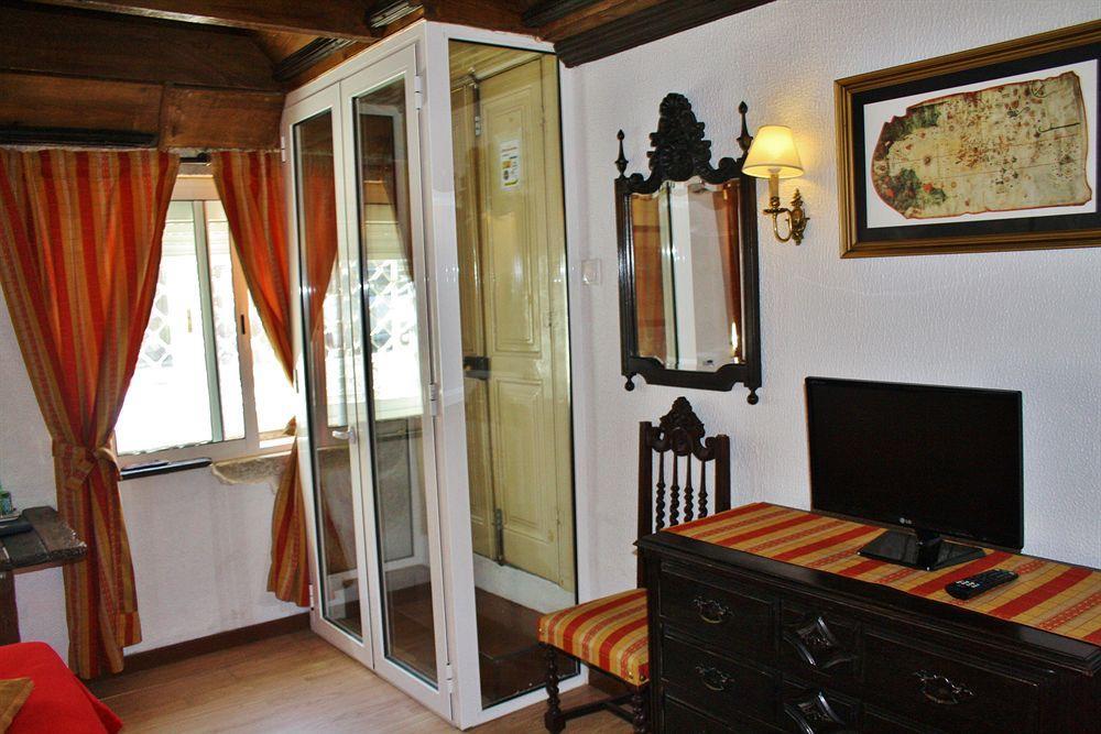 Alvares Cabral Guesthouse Porto Exterior photo