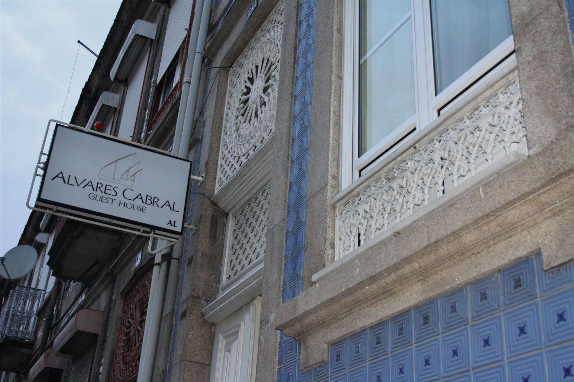 Alvares Cabral Guesthouse Porto Exterior photo