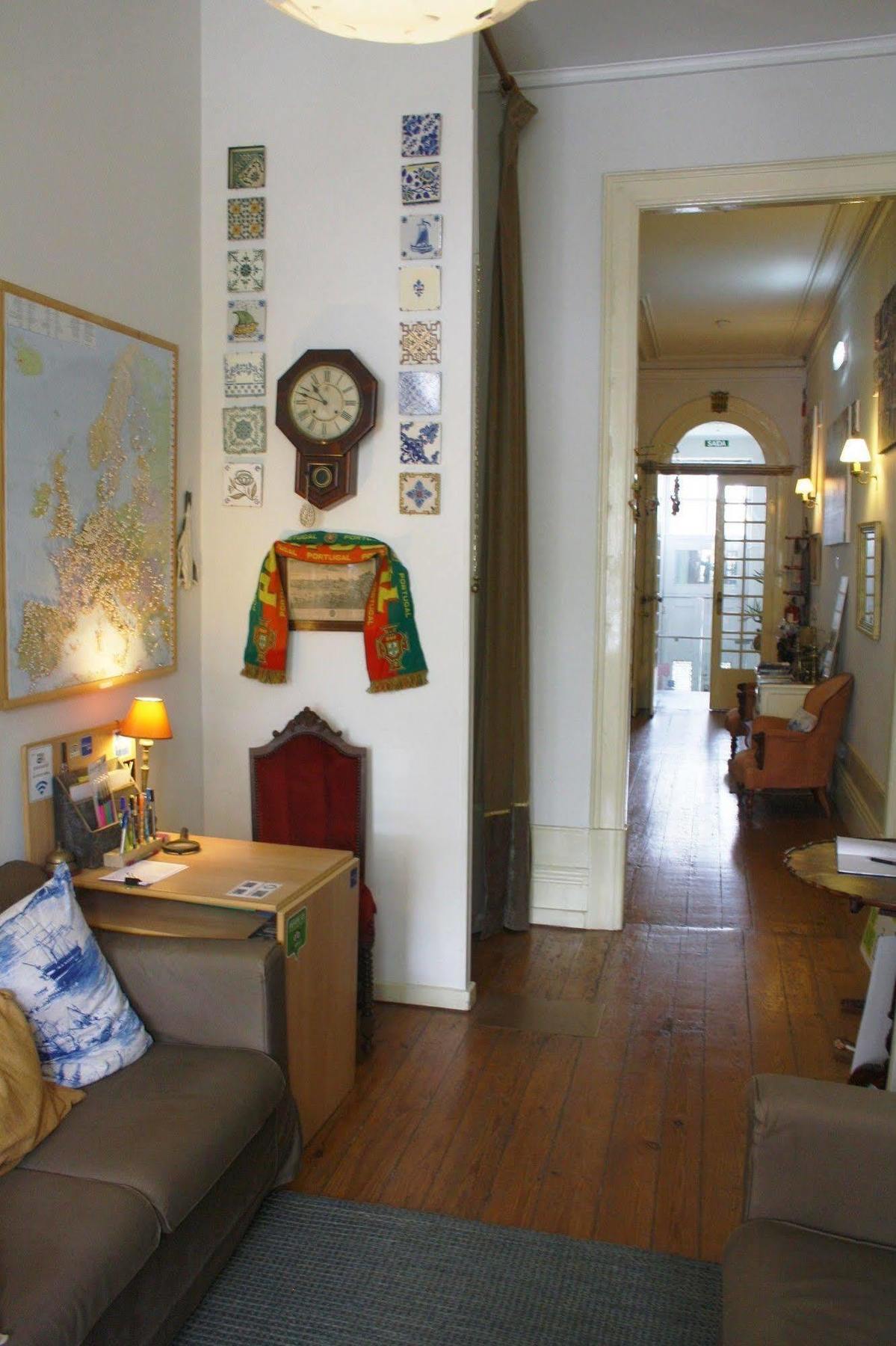 Alvares Cabral Guesthouse Porto Exterior photo