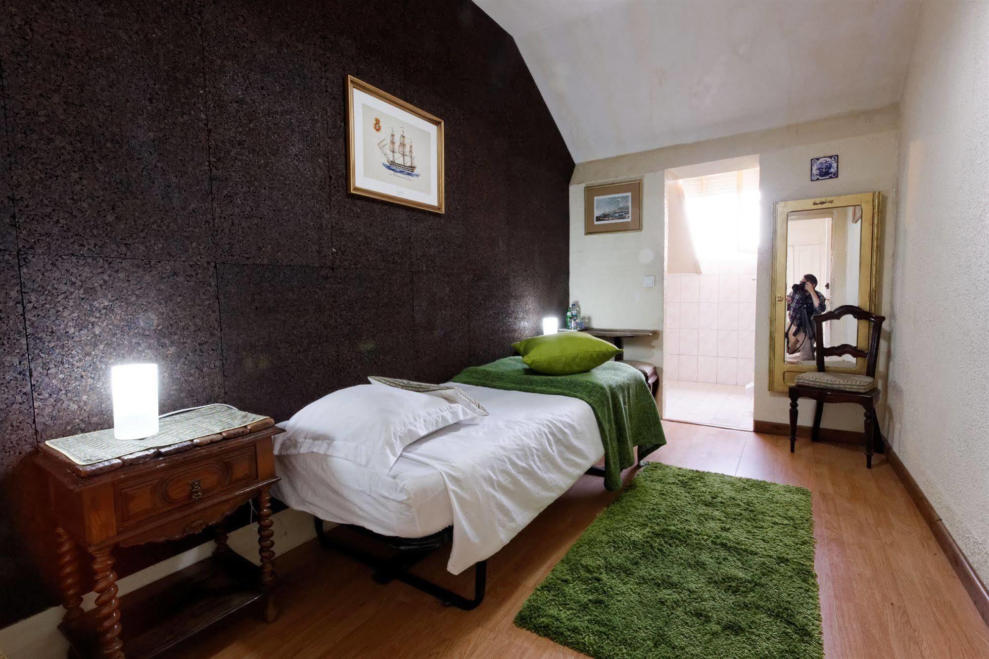 Alvares Cabral Guesthouse Porto Exterior photo