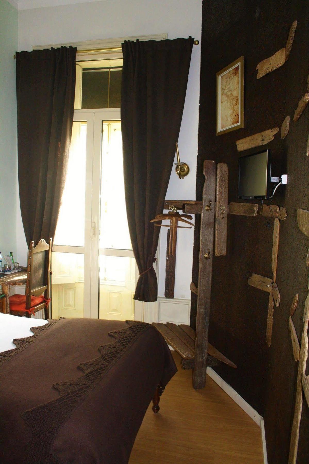Alvares Cabral Guesthouse Porto Exterior photo