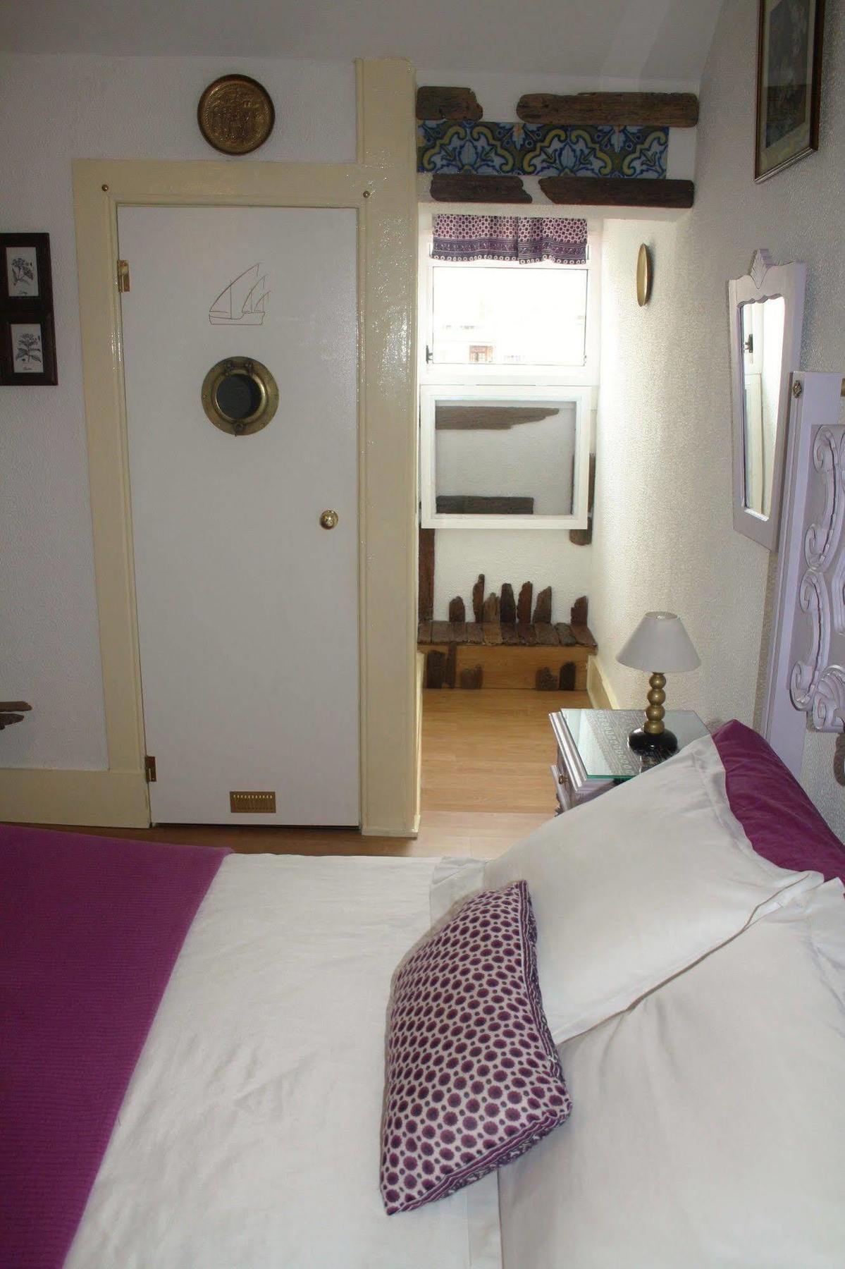 Alvares Cabral Guesthouse Porto Exterior photo