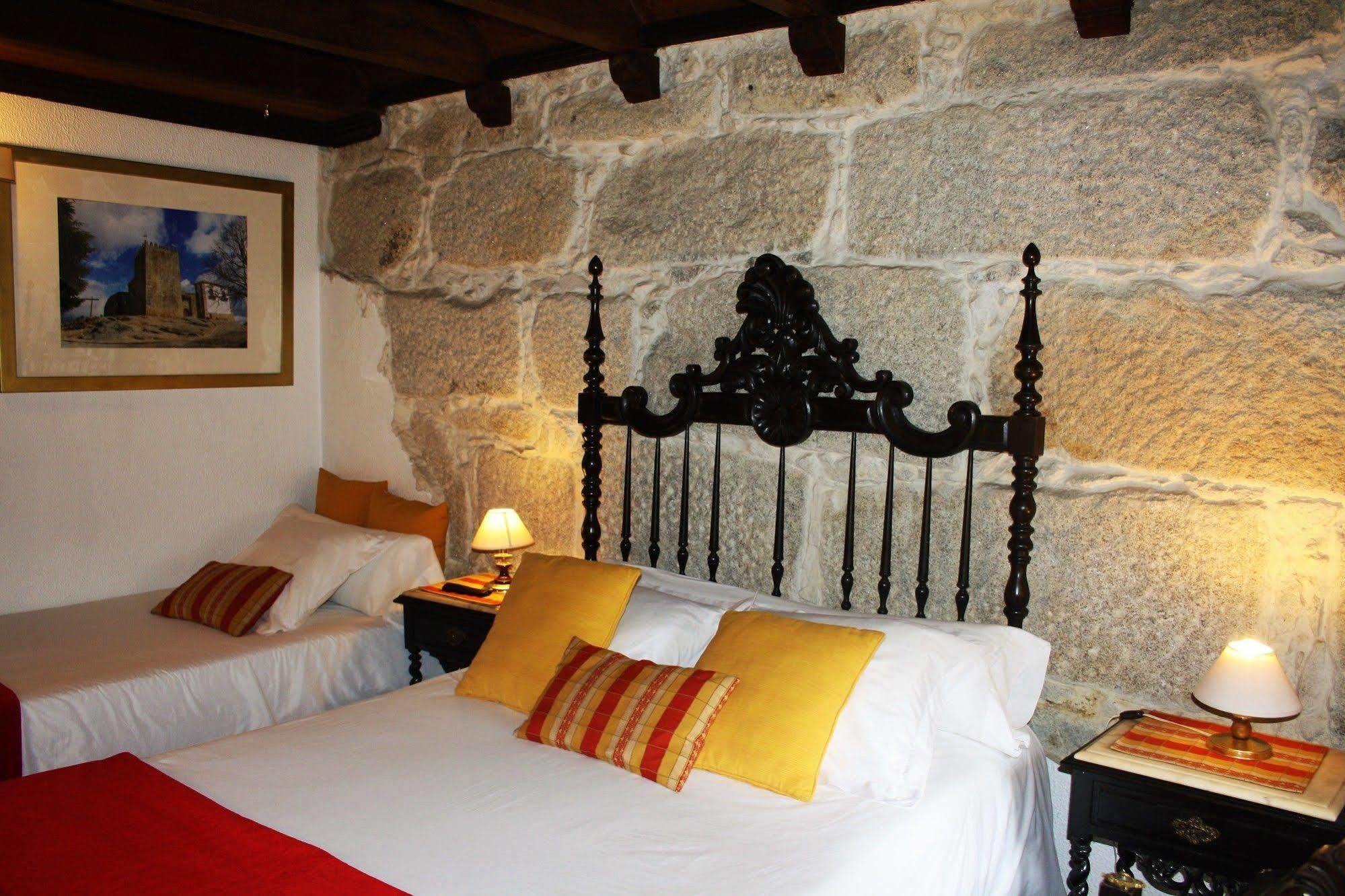 Alvares Cabral Guesthouse Porto Exterior photo