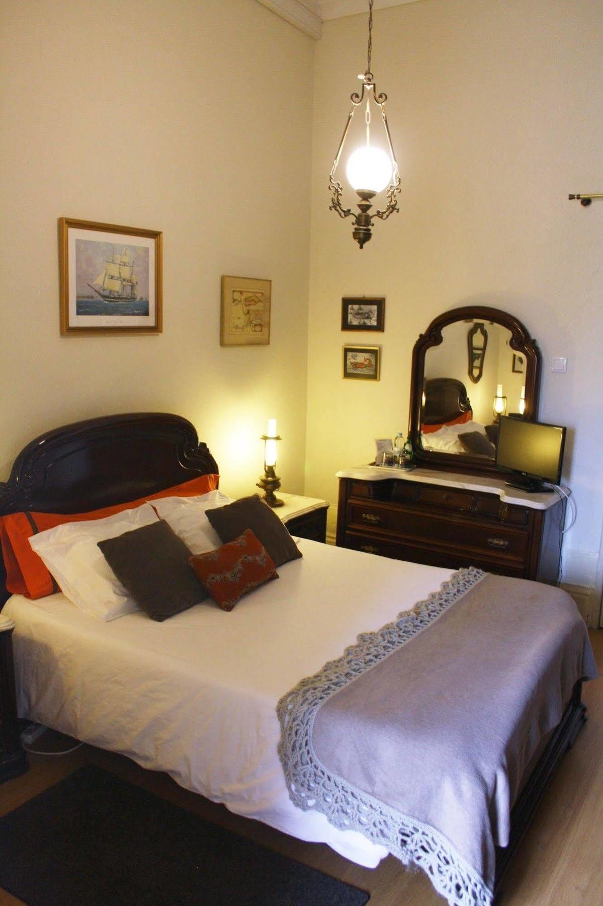 Alvares Cabral Guesthouse Porto Exterior photo