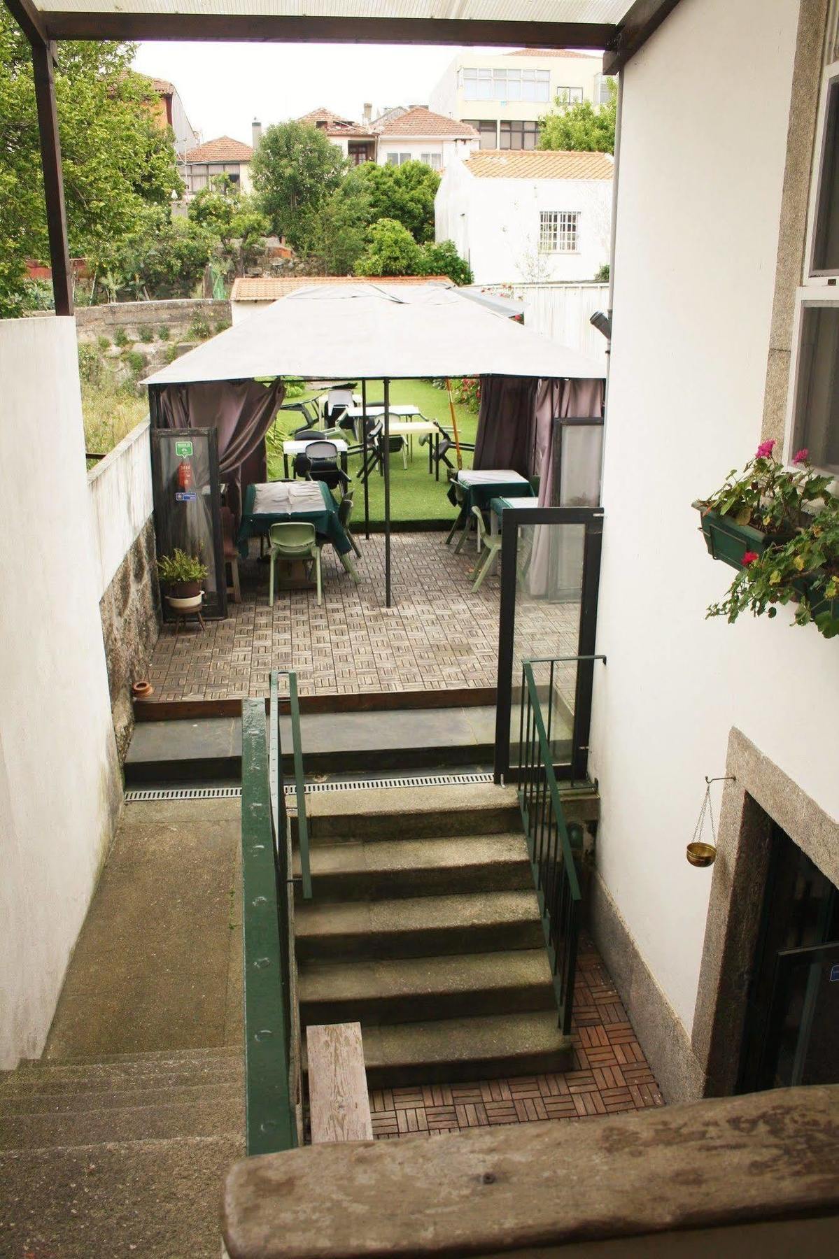 Alvares Cabral Guesthouse Porto Exterior photo